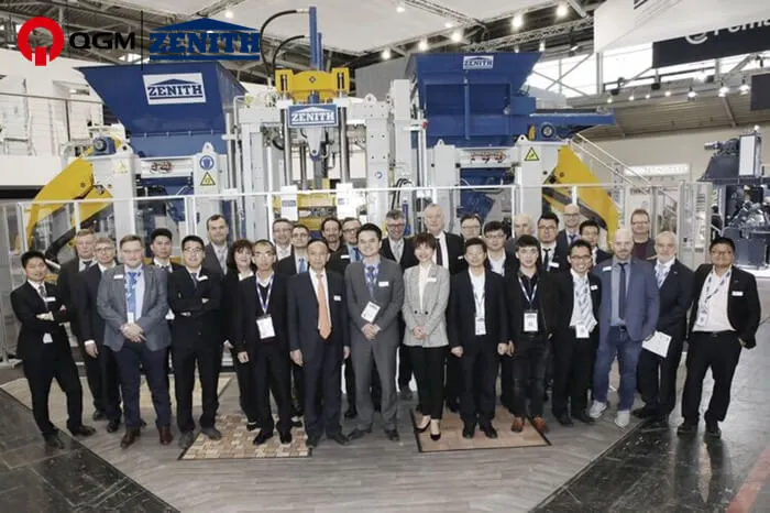 2019.4 Bauma Německo