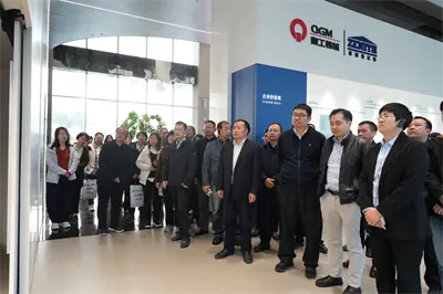 4. Národní technický výbor pro standardizaci stavebních strojů a vybavení o Quangong Co., Ltd.