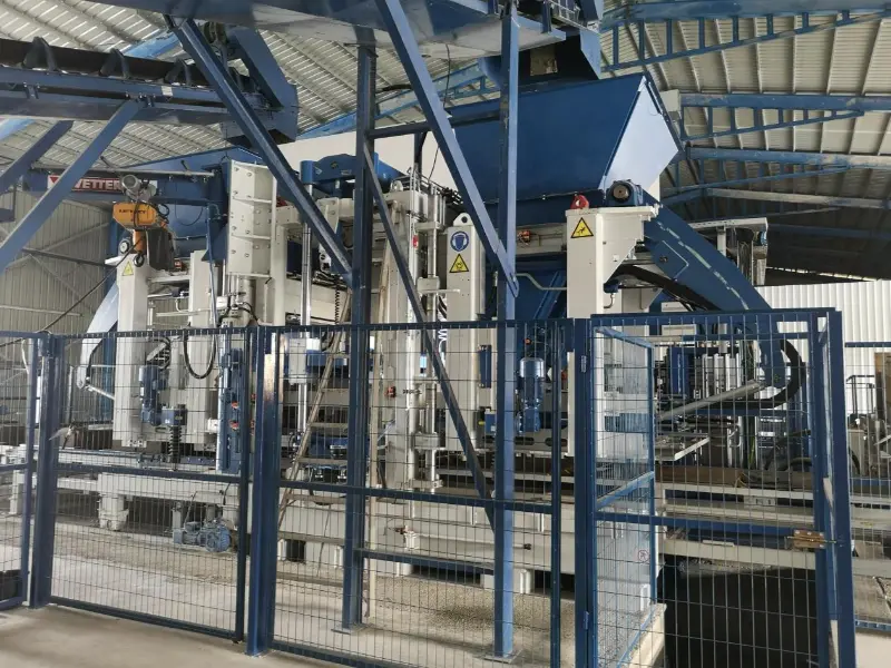 Proč jsou stroje na výrobu automatických bloků QGM na globálních trzích důvěryhodné